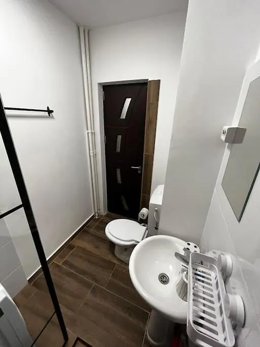 Parklake'S Treasure Bucharest Apartment
